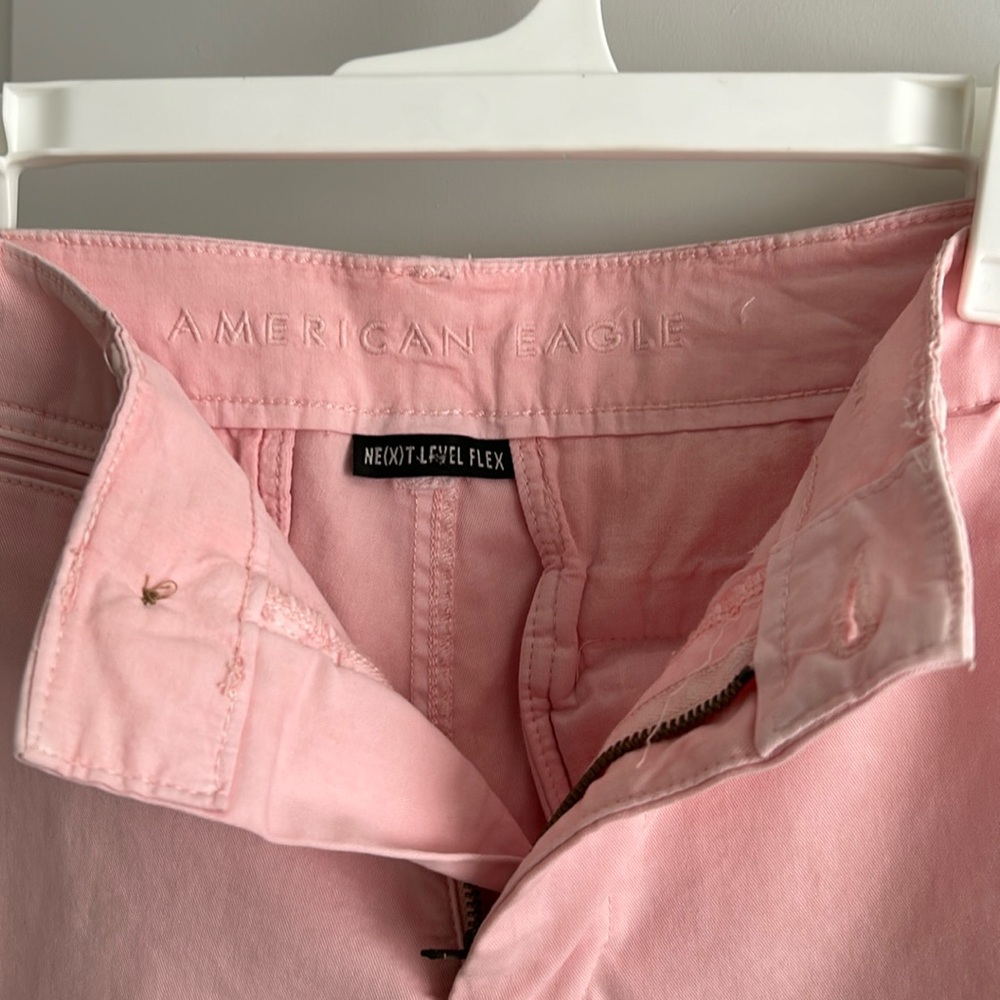 American Eagle shorts size 28